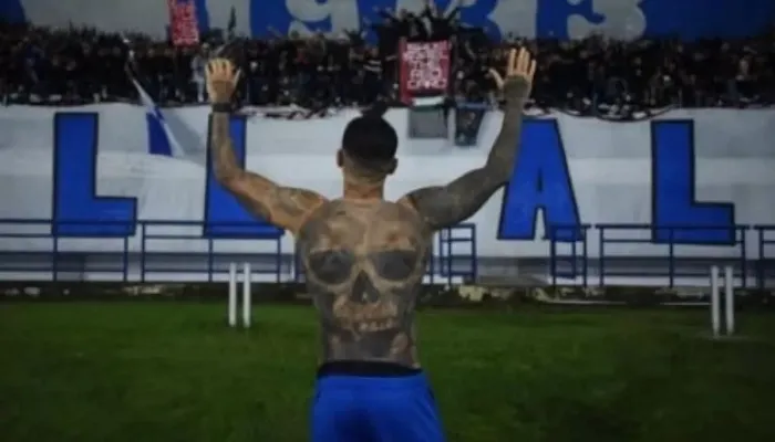 Manajemen Persib membantah rumor yang berkembang, bahwa kebersamaan penyerang Ciro Alves dengan tim Maung Bandung, telah berakhir