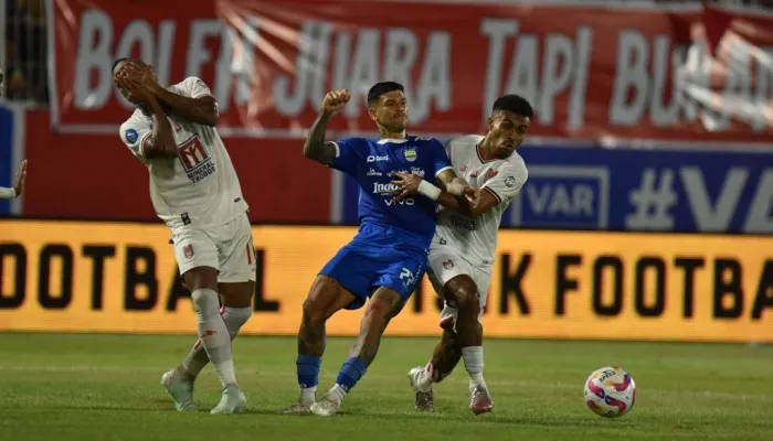 Persib Bandung ingin merayakan dan berpesta juara di Bandung, saat bermain sebagai tuan rumah, menghadapi Barito Putera, Jumat (9/5/2025).