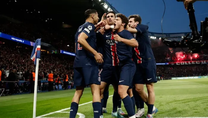 PSG lolos meyakinkan ke final Liga Champions Eropa 2024-2025, setelah di Semifinal menyingkirkan Arsenal dengan aggregat 3-1.