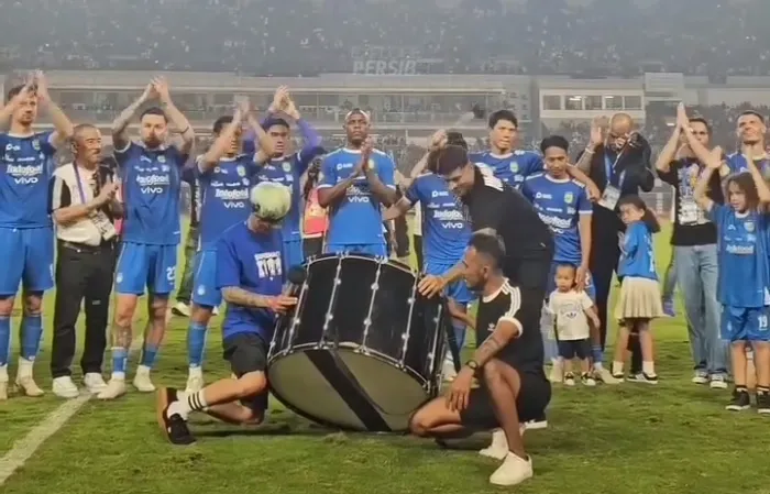 Persib menahan imbang Barito Putera pada laga Pekan 32 Liga 1 2024-2025 di Stadion GBLA, Kota Bandung, Jumat (9/5/2025) malam.