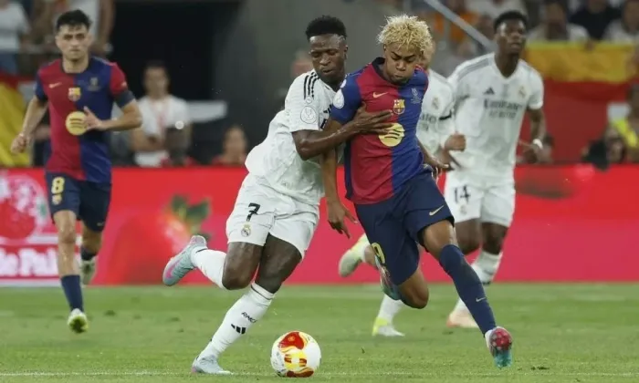 Laga krusial tersaji di Pekan 35 La Liga Spanyol saat Barcelona menjamu Madrid di Stadion Olimpico Lluis Companys, Minggu (11/5/2025) malam. 