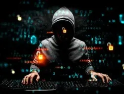 Kasus dugaan kebocoran data pribadi dalam jumlah besar kembali menggegerkan publik. Kali ini, seorang peretas anonim bernama DigitalGhostt